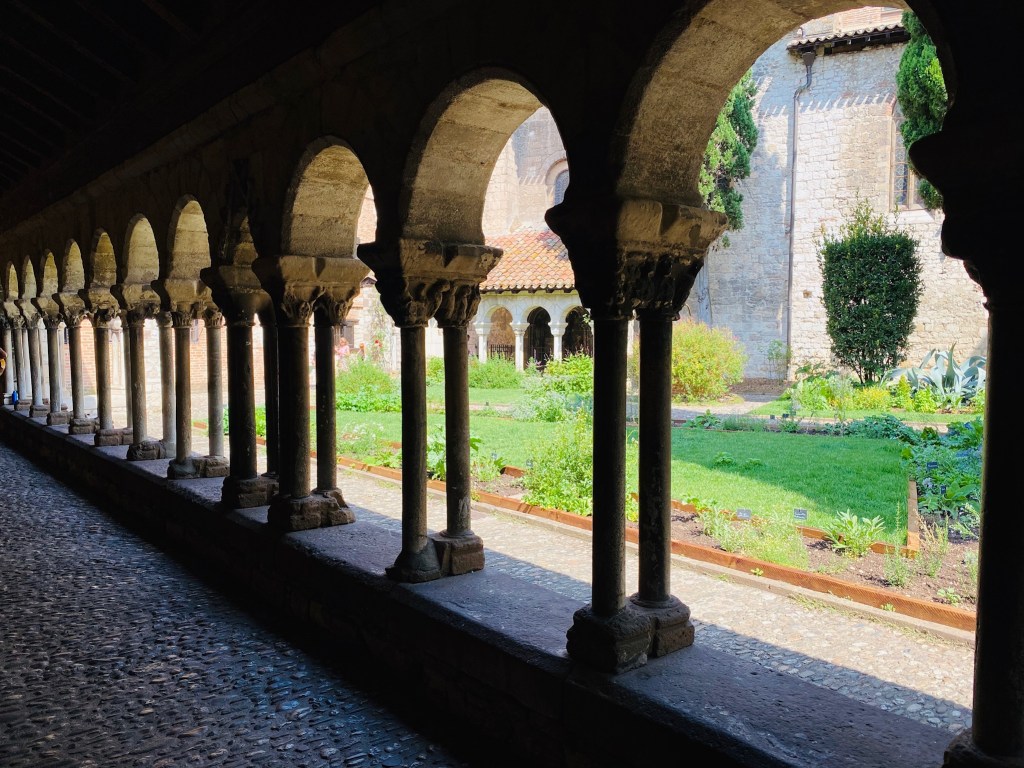 Claustro de la iglesia de Saint-Salvi